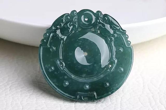 为什么缅甸出翡翠原石,瑞丽冰种翡翠摆件原石籽料-第6张图片-翡翠网 为什么缅甸出翡翠原石,瑞丽冰种翡翠摆件原石籽料-第6张图片-翡翠网