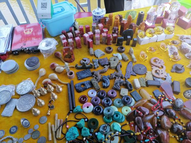 关于大连金州古玩市场有翡翠手镯吗的信息-第2张图片-翡翠网 关于大连金州古玩市场有翡翠手镯吗的信息-第2张图片-翡翠网