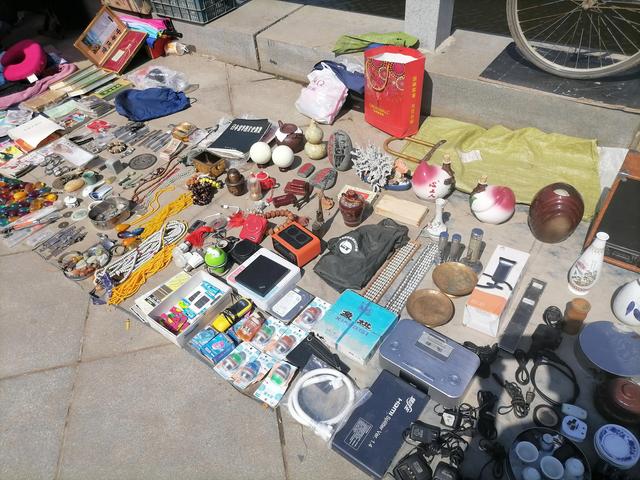 关于大连金州古玩市场有翡翠手镯吗的信息-第3张图片-翡翠网 关于大连金州古玩市场有翡翠手镯吗的信息-第3张图片-翡翠网