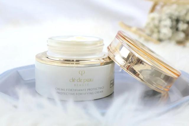 雅诗兰黛小样图片介绍,雅诗兰黛真假翡翠知识-第19张图片-翡翠网 雅诗兰黛小样图片介绍,雅诗兰黛真假翡翠知识-第19张图片-翡翠网