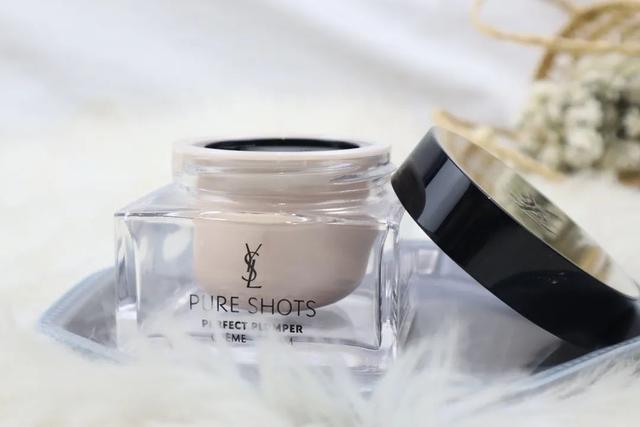 雅诗兰黛小样图片介绍,雅诗兰黛真假翡翠知识-第29张图片-翡翠网 雅诗兰黛小样图片介绍,雅诗兰黛真假翡翠知识-第29张图片-翡翠网