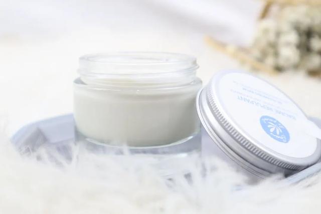 雅诗兰黛小样图片介绍,雅诗兰黛真假翡翠知识-第47张图片-翡翠网 雅诗兰黛小样图片介绍,雅诗兰黛真假翡翠知识-第47张图片-翡翠网