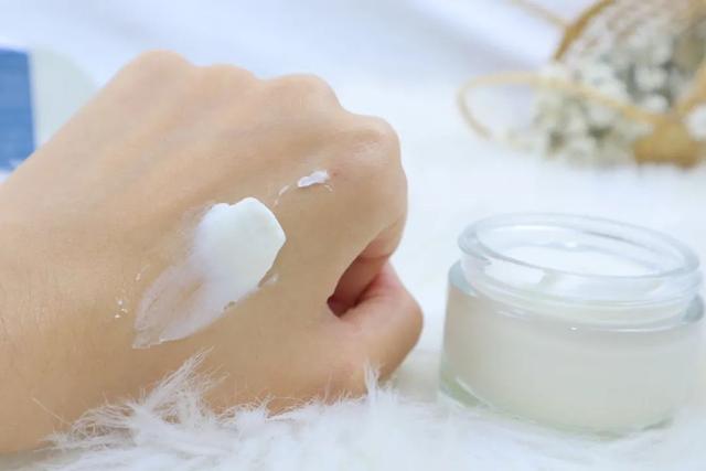 雅诗兰黛小样图片介绍,雅诗兰黛真假翡翠知识-第50张图片-翡翠网 雅诗兰黛小样图片介绍,雅诗兰黛真假翡翠知识-第50张图片-翡翠网