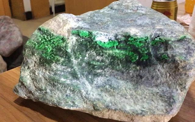 包含缅甸翡翠原石价格走势的词条-第1张图片-翡翠网 包含缅甸翡翠原石价格走势的词条-第1张图片-翡翠网