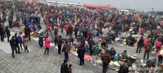 白山桥翡翠原石的特点有青皮百山桥翡翠原石吗-第8张图片-翡翠网 白山桥翡翠原石的特点有青皮百山桥翡翠原石吗-第8张图片-翡翠网