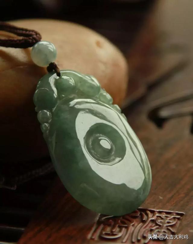 包含干青翡翠价格表的词条-第12张图片-翡翠网 包含干青翡翠价格表的词条-第12张图片-翡翠网