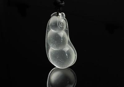 有水沫子的翡翠原石会出高品质翡翠吗翡翠原石切出水沫-第9张图片-翡翠网 有水沫子的翡翠原石会出高品质翡翠吗翡翠原石切出水沫-第9张图片-翡翠网