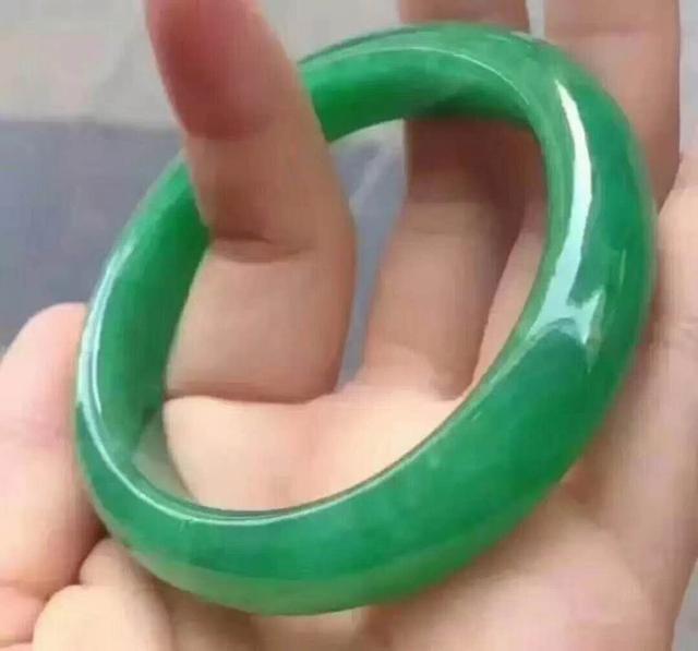 造假翡翠原石,翡翠原石假皮壳图片-第3张图片-翡翠网 造假翡翠原石,翡翠原石假皮壳图片-第3张图片-翡翠网