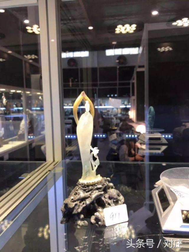 朗月翡翠原石朗的月与什么有关-第14张图片-翡翠网 朗月翡翠原石朗的月与什么有关-第14张图片-翡翠网