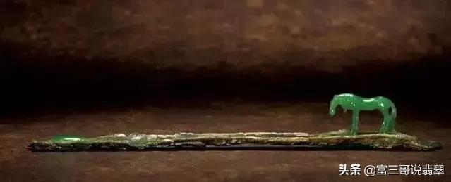 和田碧玉和翡翠哪个好啊,翡翠和碧玉的价格-第2张图片-翡翠网 和田碧玉和翡翠哪个好啊,翡翠和碧玉的价格-第2张图片-翡翠网