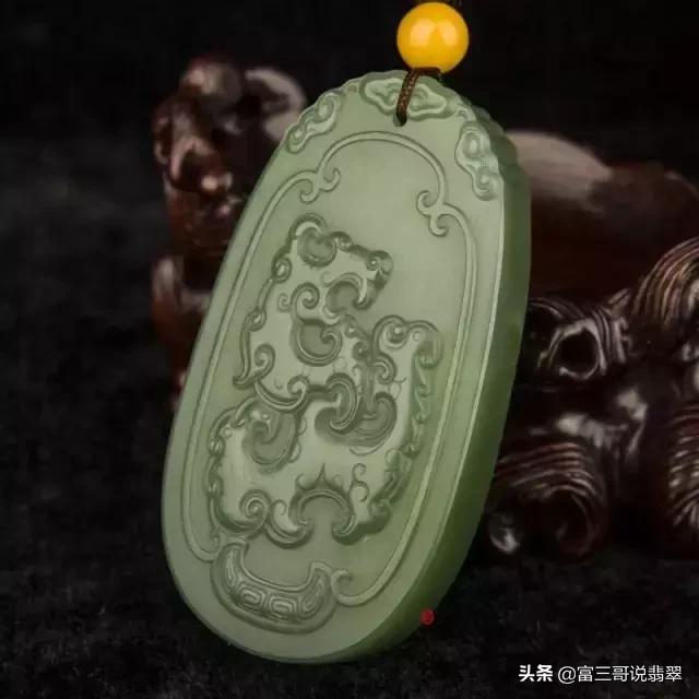 和田碧玉和翡翠哪个好啊,翡翠和碧玉的价格-第3张图片-翡翠网 和田碧玉和翡翠哪个好啊,翡翠和碧玉的价格-第3张图片-翡翠网