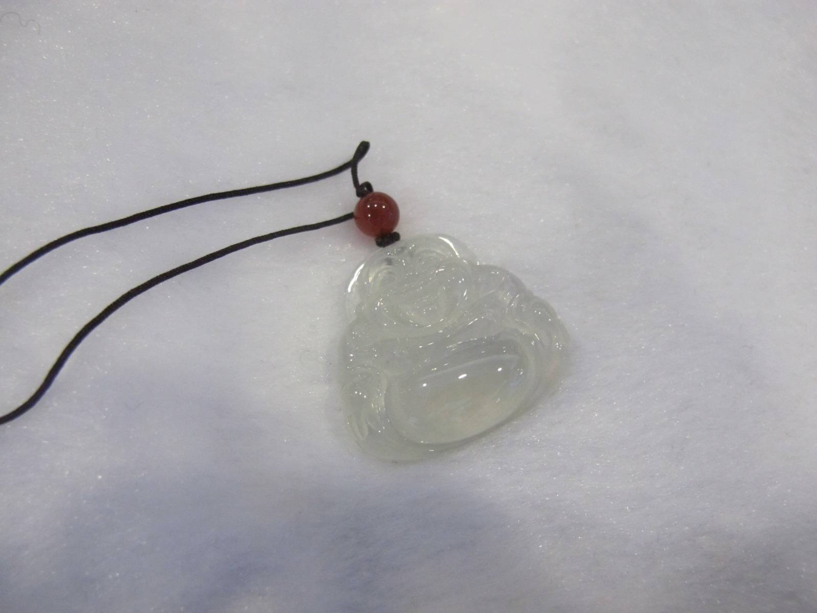 关于翡翠烟灰色冰种价格的信息-第1张图片-翡翠网 关于翡翠烟灰色冰种价格的信息-第1张图片-翡翠网