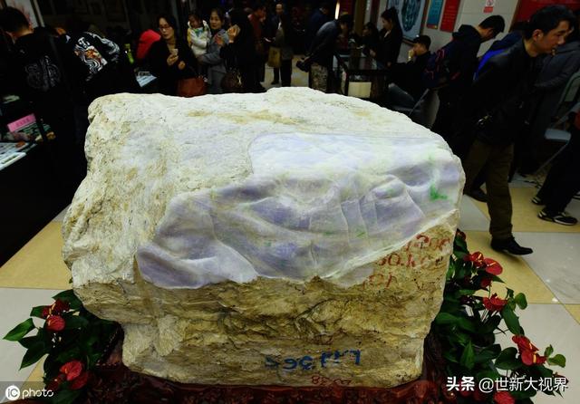 五吨翡翠原石切割玉原石怎么切割-第5张图片-翡翠网 五吨翡翠原石切割玉原石怎么切割-第5张图片-翡翠网