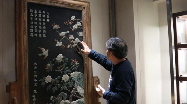 翡翠手镯戴在哪只手好,翡翠手镯权威鉴定专家-第15张图片-翡翠网 翡翠手镯戴在哪只手好,翡翠手镯权威鉴定专家-第15张图片-翡翠网