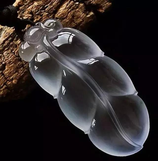 白色不透明翡翠图片乳白色翡翠原石-第9张图片-翡翠网 白色不透明翡翠图片乳白色翡翠原石-第9张图片-翡翠网