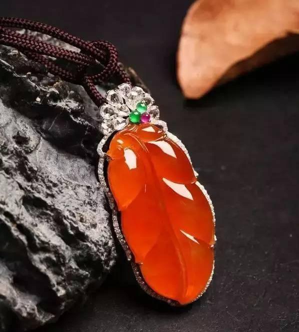 白色不透明翡翠图片乳白色翡翠原石-第14张图片-翡翠网 白色不透明翡翠图片乳白色翡翠原石-第14张图片-翡翠网