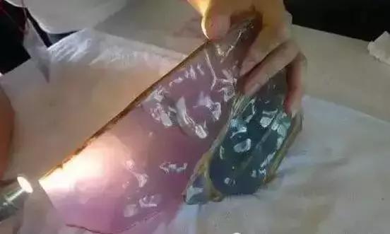 缅甸有翡翠原石高档缅甸翡翠原石-第1张图片-翡翠网 缅甸有翡翠原石高档缅甸翡翠原石-第1张图片-翡翠网