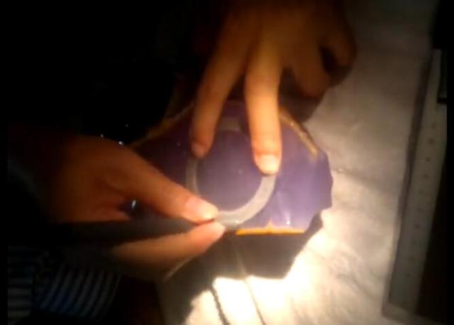 缅甸有翡翠原石高档缅甸翡翠原石-第5张图片-翡翠网 缅甸有翡翠原石高档缅甸翡翠原石-第5张图片-翡翠网