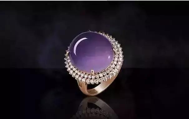 缅甸有翡翠原石高档缅甸翡翠原石-第13张图片-翡翠网 缅甸有翡翠原石高档缅甸翡翠原石-第13张图片-翡翠网