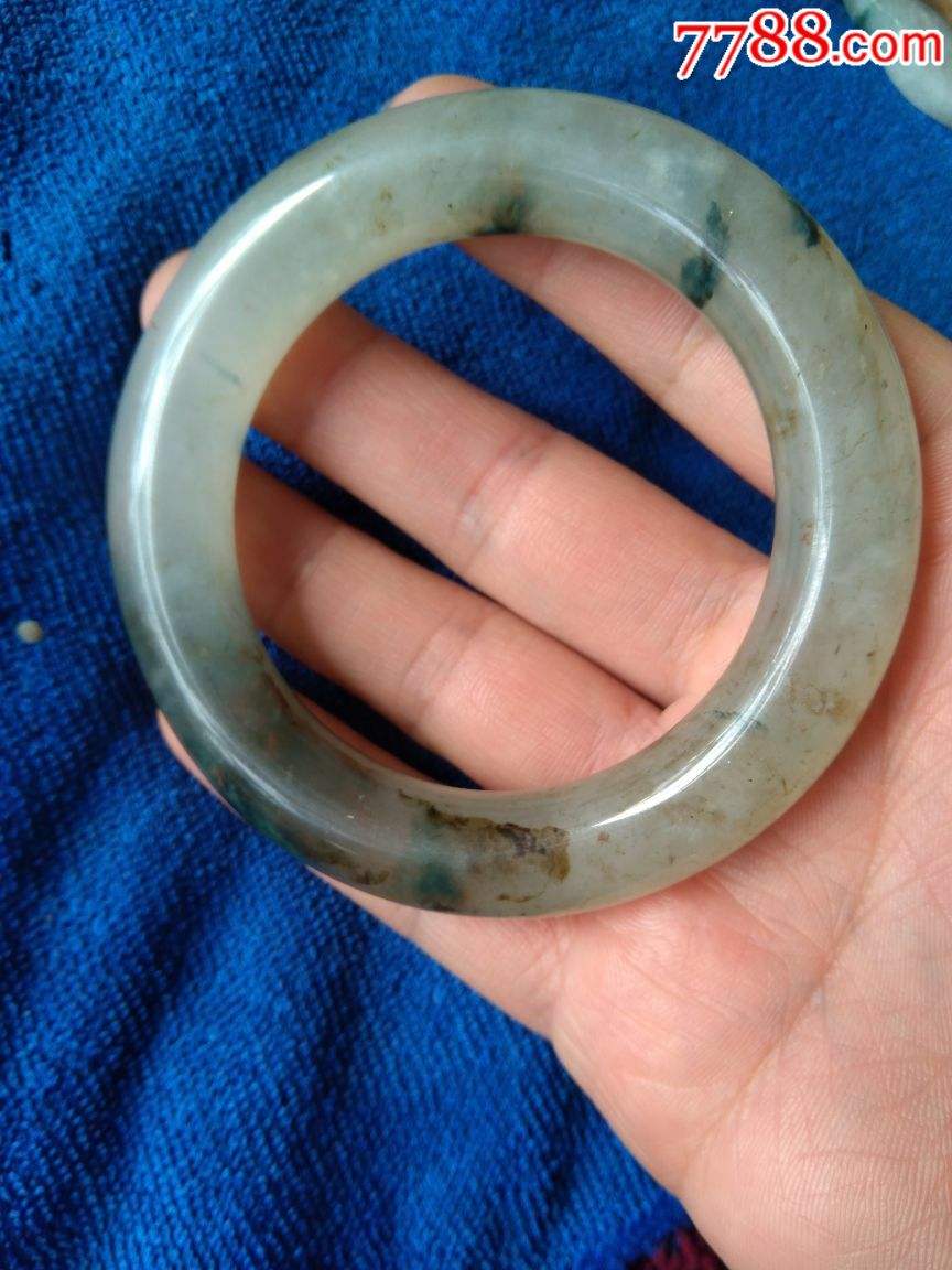 关于翡翠劅的价格的信息-第1张图片-翡翠网 关于翡翠劅的价格的信息-第1张图片-翡翠网