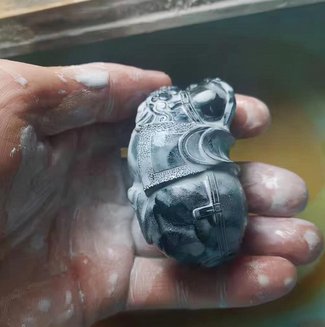 柯基鉴定翡翠知识翡翠的鉴定知识-第5张图片-翡翠网 柯基鉴定翡翠知识翡翠的鉴定知识-第5张图片-翡翠网