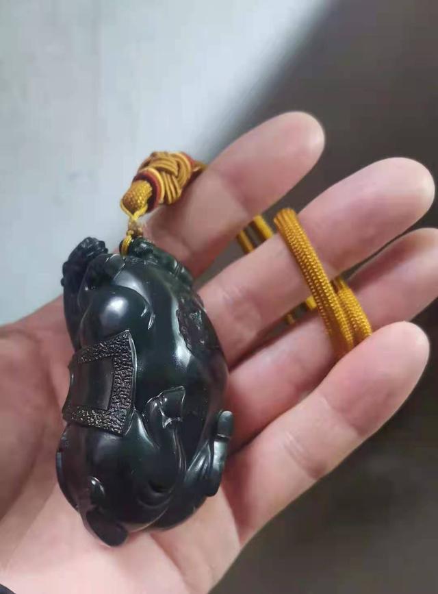 柯基鉴定翡翠知识翡翠的鉴定知识-第8张图片-翡翠网 柯基鉴定翡翠知识翡翠的鉴定知识-第8张图片-翡翠网