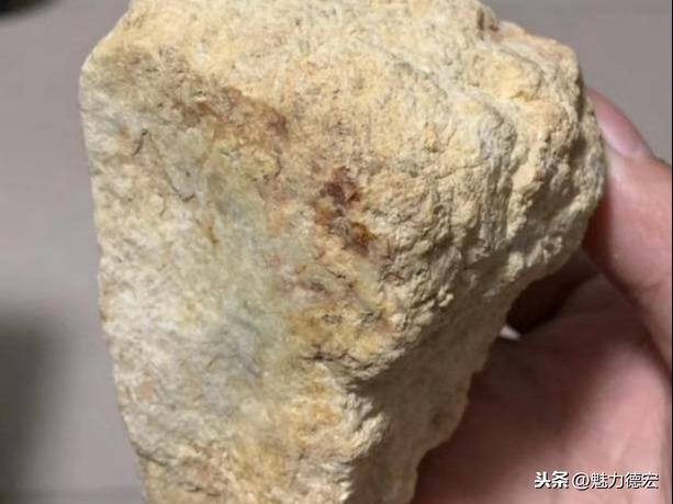 翡翠原石木那场口知识的简单介绍-第1张图片-翡翠网 翡翠原石木那场口知识的简单介绍-第1张图片-翡翠网