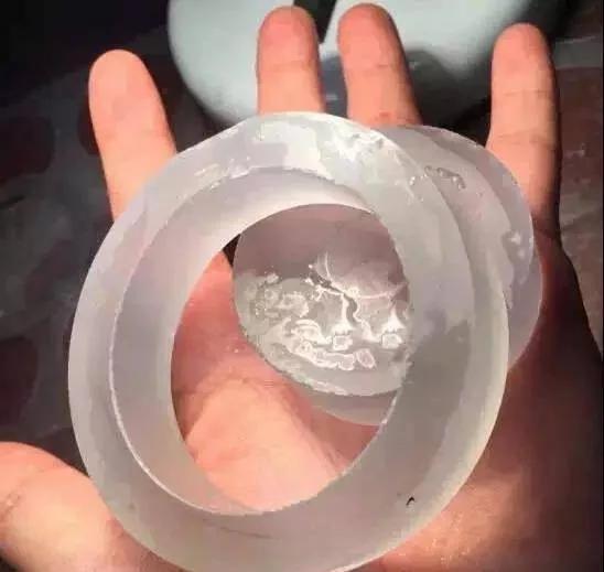 玉镯制作过程视频翡翠玉牌手镯制作-第5张图片-翡翠网 玉镯制作过程视频翡翠玉牌手镯制作-第5张图片-翡翠网