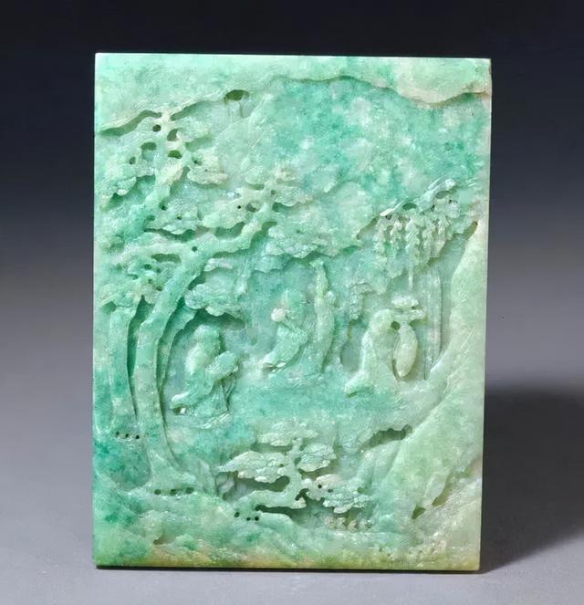 清代翡翠观音的价格,清代翡翠观音挂件鉴定视频-第7张图片-翡翠网 清代翡翠观音的价格,清代翡翠观音挂件鉴定视频-第7张图片-翡翠网