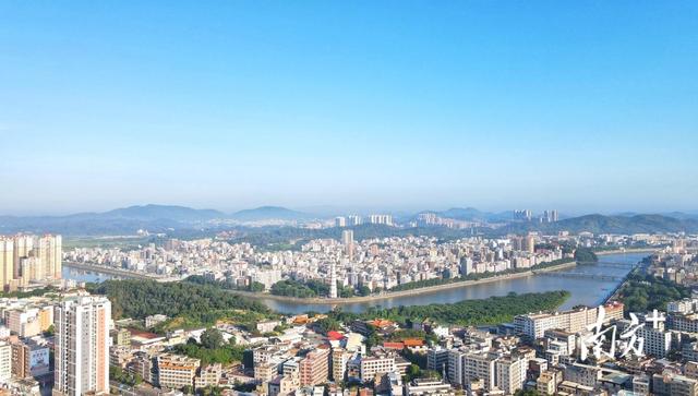 西宁宝光翡翠华庭城东区宝光价格-第2张图片-翡翠网 西宁宝光翡翠华庭城东区宝光价格-第2张图片-翡翠网