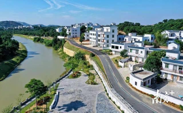 西宁宝光翡翠华庭城东区宝光价格-第7张图片-翡翠网 西宁宝光翡翠华庭城东区宝光价格-第7张图片-翡翠网