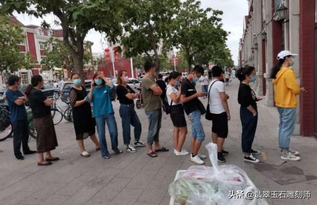 翡翠原石价格,缅甸翡翠原石来到中国-第4张图片-翡翠网 翡翠原石价格,缅甸翡翠原石来到中国-第4张图片-翡翠网