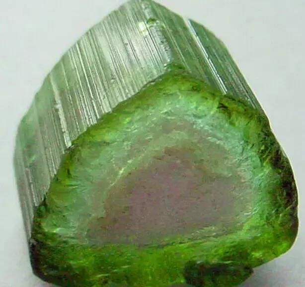 翡翠原石种水什么意思含水翡翠原石图片-第45张图片-翡翠网 翡翠原石种水什么意思含水翡翠原石图片-第45张图片-翡翠网