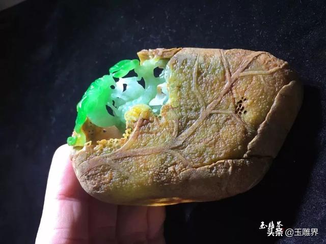 阳绿翡翠原石图片价格的简单介绍-第9张图片-翡翠网 阳绿翡翠原石图片价格的简单介绍-第9张图片-翡翠网