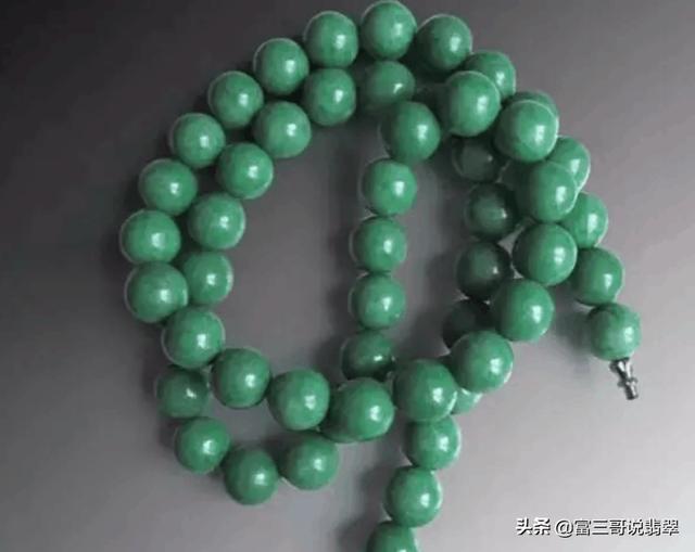 石榴石真假翡翠知识石榴石真假难辨-第2张图片-翡翠网 石榴石真假翡翠知识石榴石真假难辨-第2张图片-翡翠网