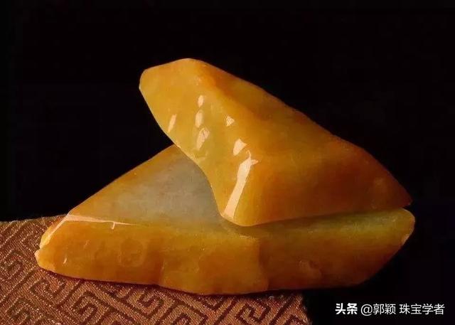 会卡原石如何看种老翡翠非原石什么意思-第5张图片-翡翠网 会卡原石如何看种老翡翠非原石什么意思-第5张图片-翡翠网