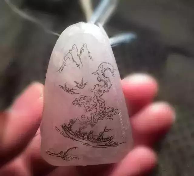 翡翠毛料原石翡翠原石最顶级的表现-第9张图片-翡翠网 翡翠毛料原石翡翠原石最顶级的表现-第9张图片-翡翠网