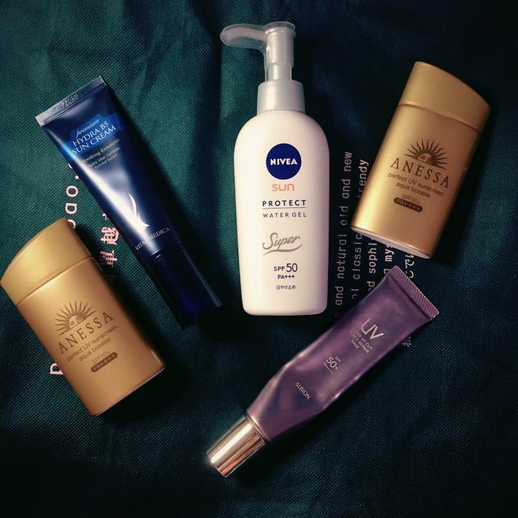 安耐晒真假翡翠知识,怎么鉴定安耐晒小金管真假-第1张图片-翡翠网 安耐晒真假翡翠知识,怎么鉴定安耐晒小金管真假-第1张图片-翡翠网