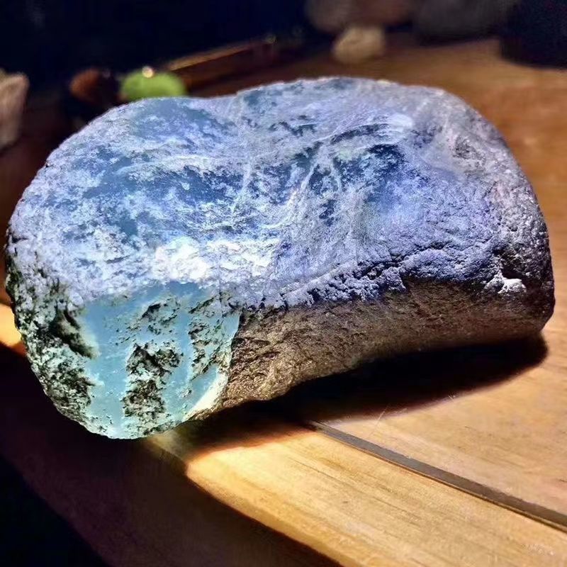 关于翡翠原石公司的简介的信息-第1张图片-翡翠网 关于翡翠原石公司的简介的信息-第1张图片-翡翠网