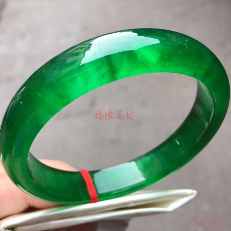 冰种翡翠分哪几种,翡翠手镯有哪些种-第2张图片-翡翠网 冰种翡翠分哪几种,翡翠手镯有哪些种-第2张图片-翡翠网