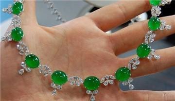 关于翡翠原石怎么切出蛋面的信息-第14张图片-翡翠网 关于翡翠原石怎么切出蛋面的信息-第14张图片-翡翠网