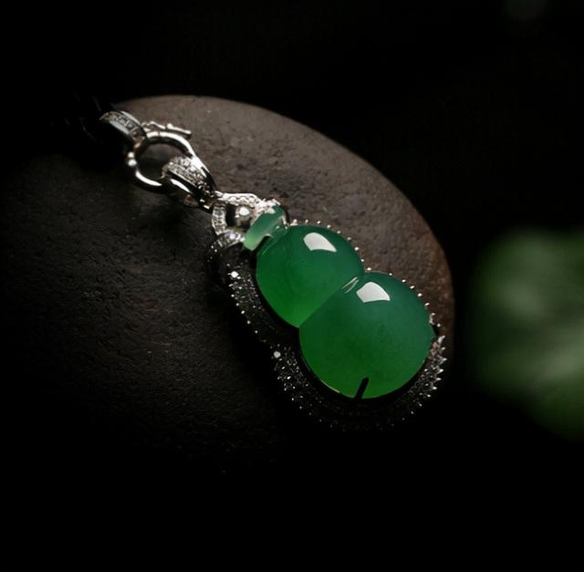 翡翠小知识翡翠的透明度讲解的简单介绍-第1张图片-翡翠网 翡翠小知识翡翠的透明度讲解的简单介绍-第1张图片-翡翠网