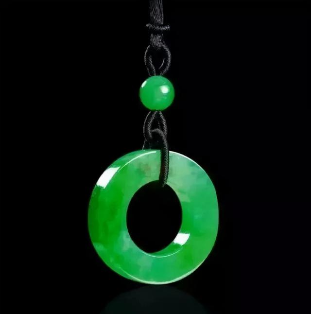 翡翠小知识翡翠的透明度讲解的简单介绍-第3张图片-翡翠网 翡翠小知识翡翠的透明度讲解的简单介绍-第3张图片-翡翠网