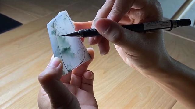 翡翠原石切口怎么卖,哪里可以买翡翠原石-第5张图片-翡翠网 翡翠原石切口怎么卖,哪里可以买翡翠原石-第5张图片-翡翠网