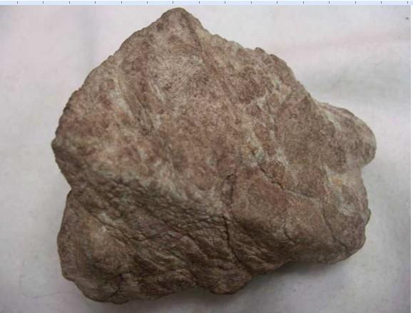 莫湾基原石上的白莽图,翡翠原石莫湾基来自什么场口-第4张图片-翡翠网 莫湾基原石上的白莽图,翡翠原石莫湾基来自什么场口-第4张图片-翡翠网