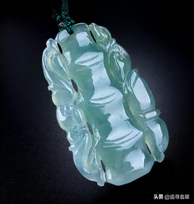 翡翠老蓝水知识,老种蓝水翡翠好不好-第3张图片-翡翠网 翡翠老蓝水知识,老种蓝水翡翠好不好-第3张图片-翡翠网