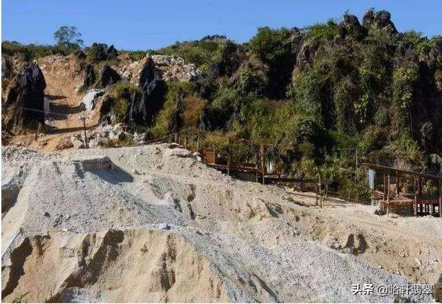 万科20亿翡翠原石开局一块变20万-第2张图片-翡翠网 万科20亿翡翠原石开局一块变20万-第2张图片-翡翠网