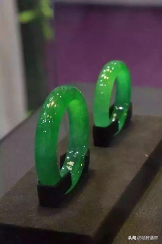 万科20亿翡翠原石开局一块变20万-第12张图片-翡翠网 万科20亿翡翠原石开局一块变20万-第12张图片-翡翠网