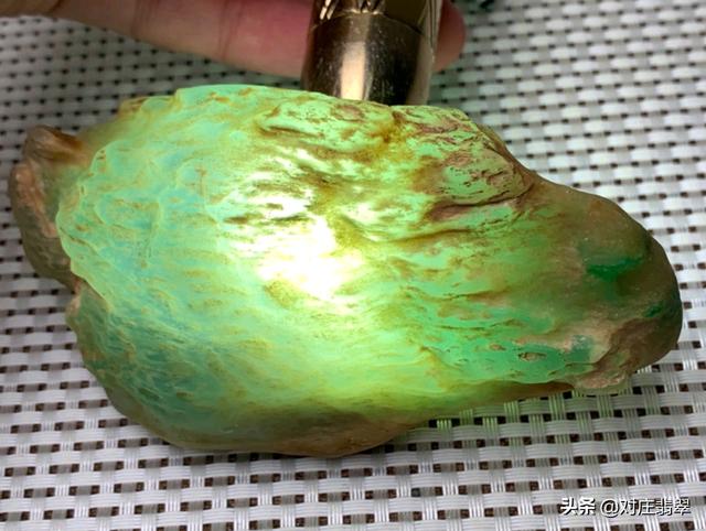 包含翡翠原石木那怎么样的词条-第6张图片-翡翠网 包含翡翠原石木那怎么样的词条-第6张图片-翡翠网