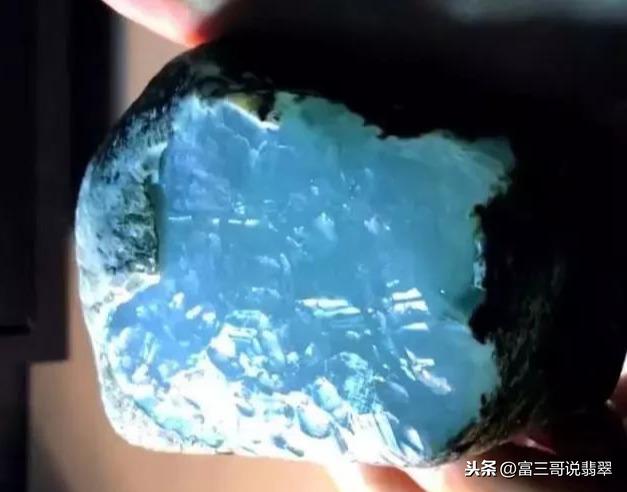 翡翠皮价格,白沙皮翡翠原石-第6张图片-翡翠网 翡翠皮价格,白沙皮翡翠原石-第6张图片-翡翠网